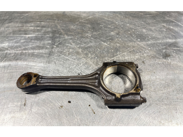 Шатун BKD Axx Audi A3 S3 A3 Sportback 8P