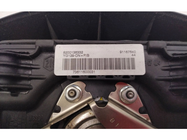 Přístrojová deska Opel Vivaro 2008 8200136332, 73611600031