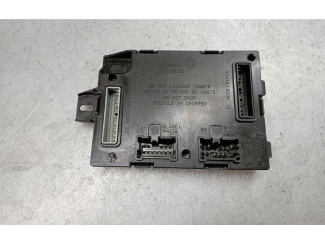 Блок комфорта 284B15098R, 29270067 Dacia Duster II