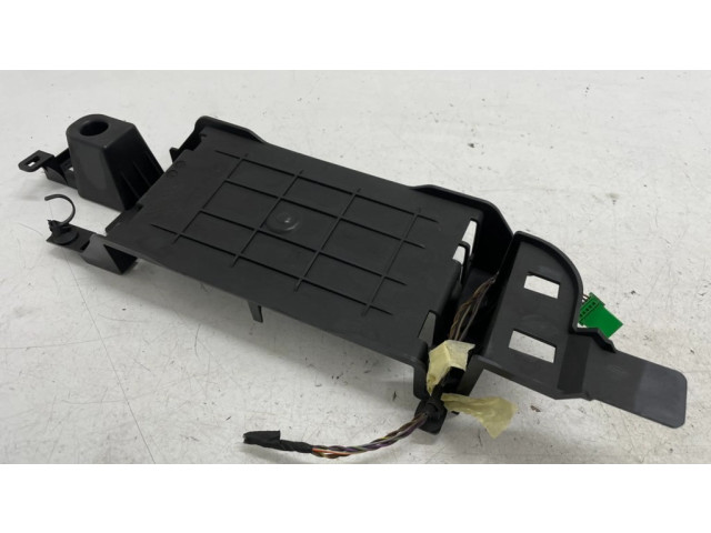 Другая деталь салона