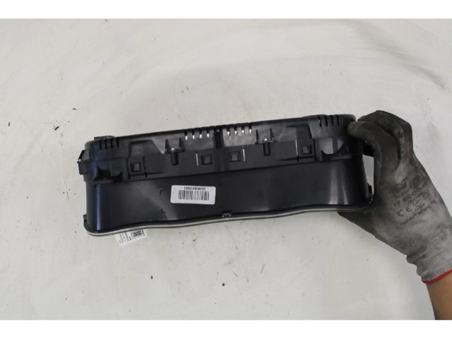 Панель приборов    Jeep Renegade       