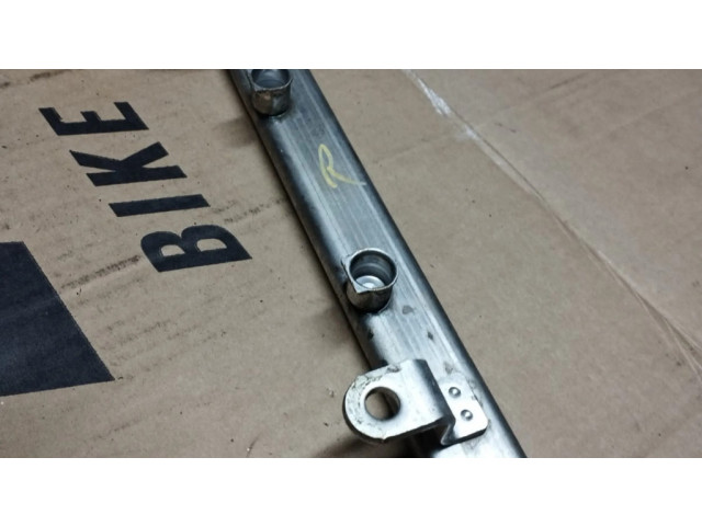 Vstřikovací lišta Dodge Caliber pro benzínový motor 1.8