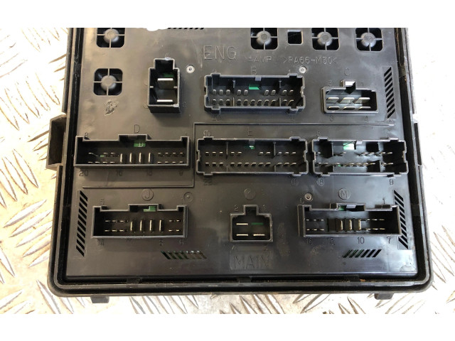 Блок предохранителей Y220EDP, 05F08D SsangYong Rexton