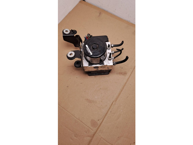 Блок АБС 30681619, 61020500036 Volvo V70 2008 - 2013 года