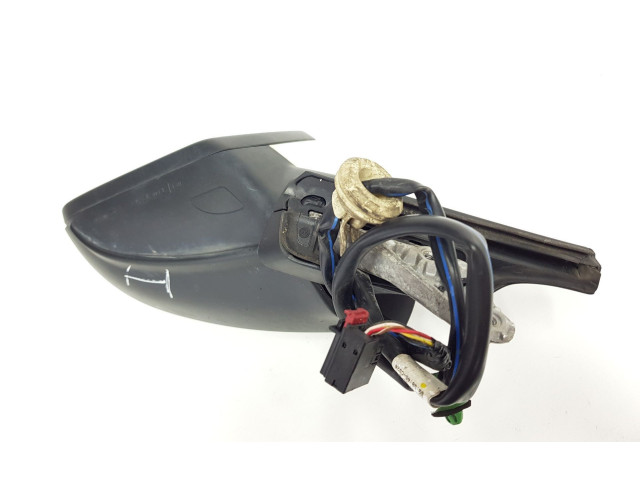 Зеркало электрическое Volkswagen Golf VII 2013 - 2019 года