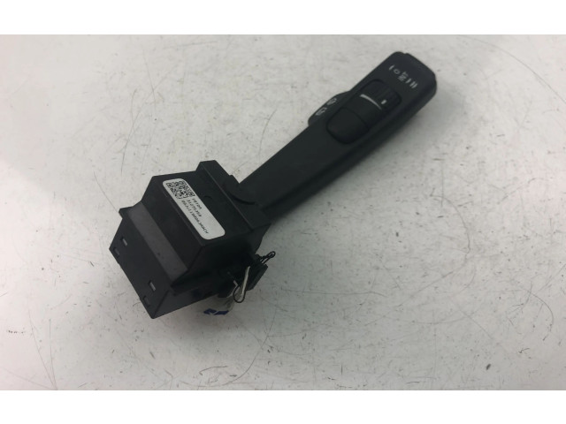 Подрулевой переключатель 31275359   Volvo V70