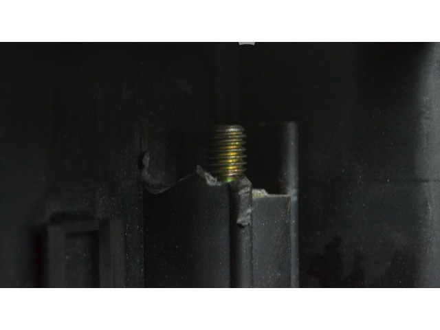 Блок предохранителей    BMW Z3 E36    