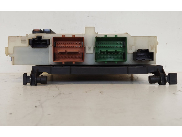 Блок предохранителей 28081750, 3659AF01125TP Ford Galaxy