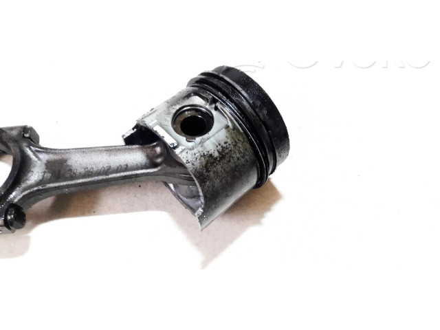 Поршень с шатуном Citroen Berlingo для дизельного двигателя 1.9