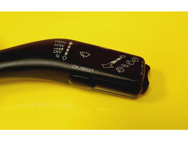 Ручка стеклоочистителей 1K0953519J   Skoda Octavia Mk2 (1Z)