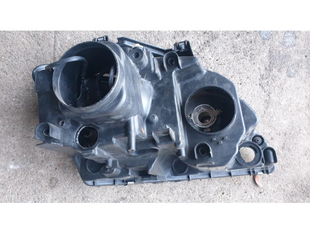 Передняя фара