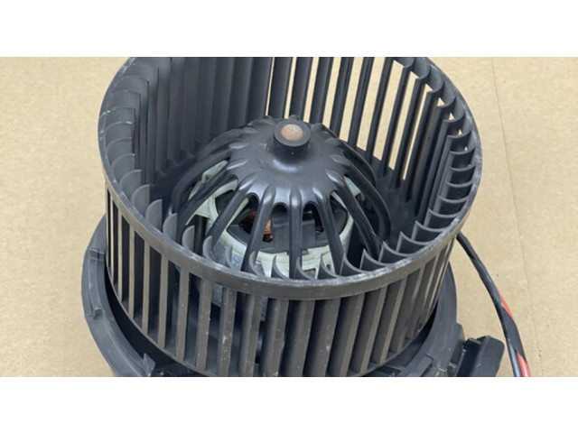 Вентилятор печки    0100968G, N104722T   Renault Twingo II