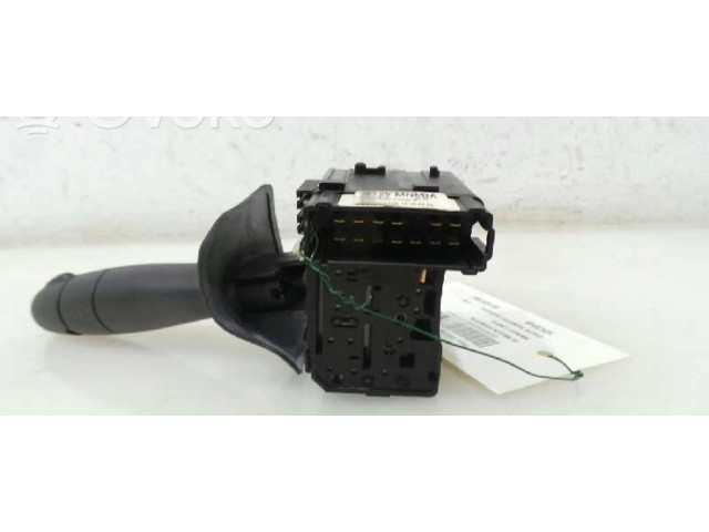 Переключатель дворников 901057667 Dacia Sandero