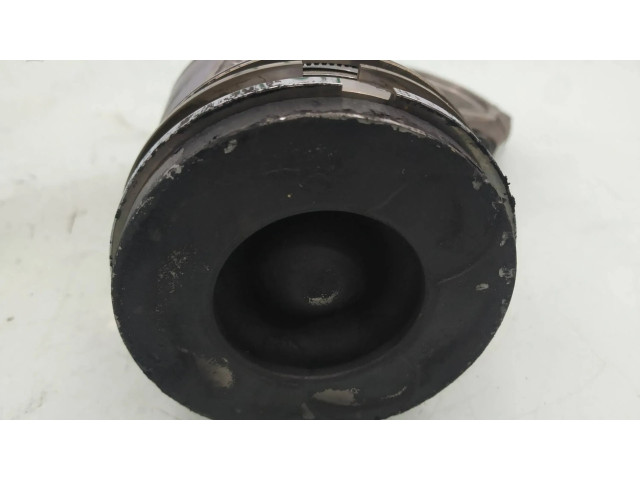 Píst Ford Focus pro naftový motor 2.0