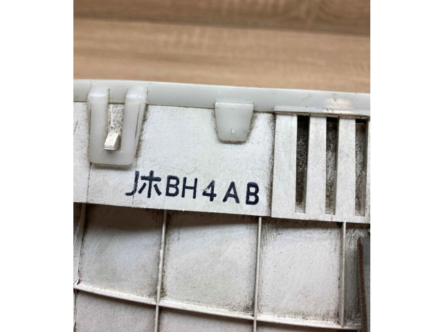 Панель приборов BH4AB, 7K21YNS   Mazda 323 F       