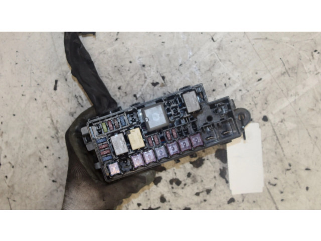 Блок предохранителей Daihatsu Materia