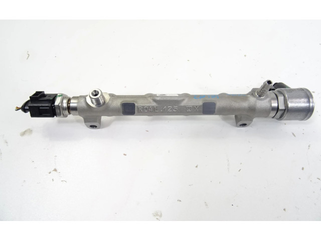 Топливная рампа 05L089 Audi Q3 F3