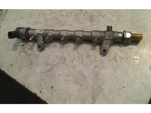 Топливная рампа 03l089m, 03L089M Volkswagen Golf VI для двигателя CFGB