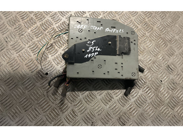 Блок предохранителей     Jeep Grand Cherokee    