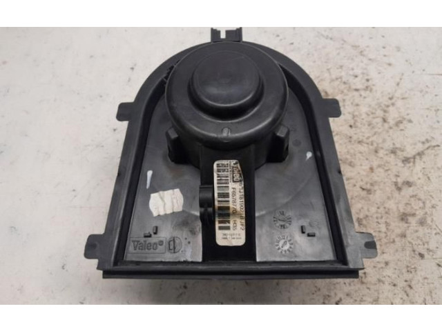 Вентилятор печки    1J1819021B, F657877G   Audi A3 S3 8L