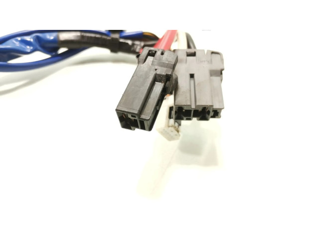 Электрический двигатель для регулировки положения руля