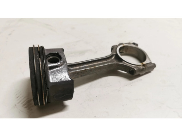 Píst Buick Encore I pro benzínový motor 1.4