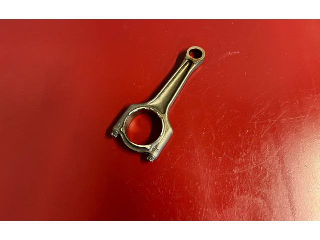 Шатун  8654480    BMW X1 F48 F49  