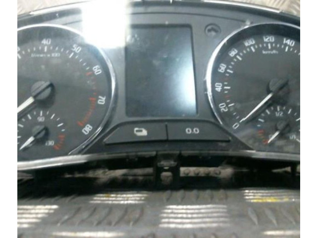 Панель приборов Skoda Fabia Mk2 (5J)