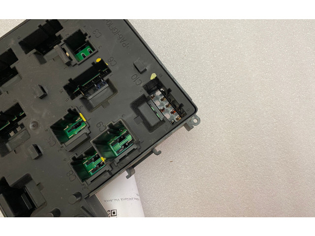 Блок предохранителей 31473570   Volvo XC90    