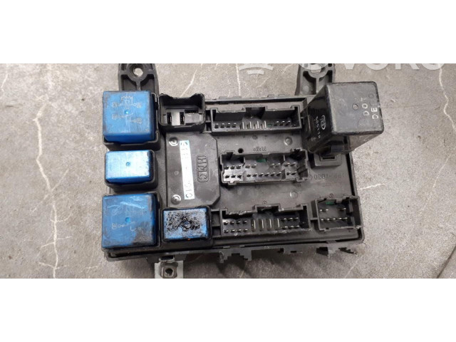 Блок предохранителей  91198-1C010   Hyundai Getz    