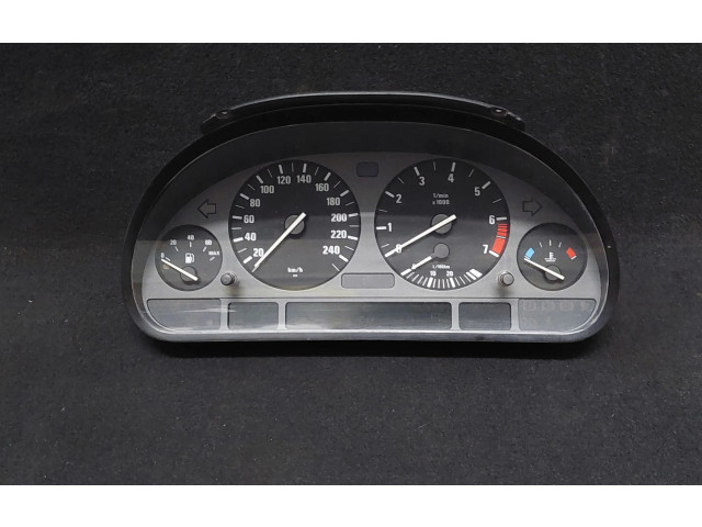 Přístrojová deska BMW 7 E38 2001 62118352207, 62118352029