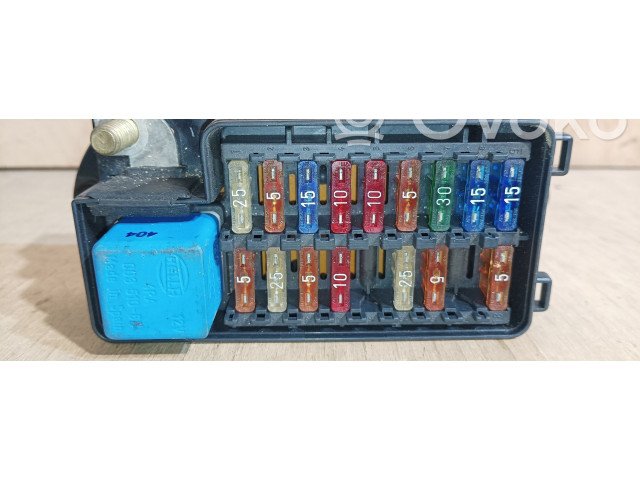 Блок предохранителей LNA2800AE Jaguar XJ X300