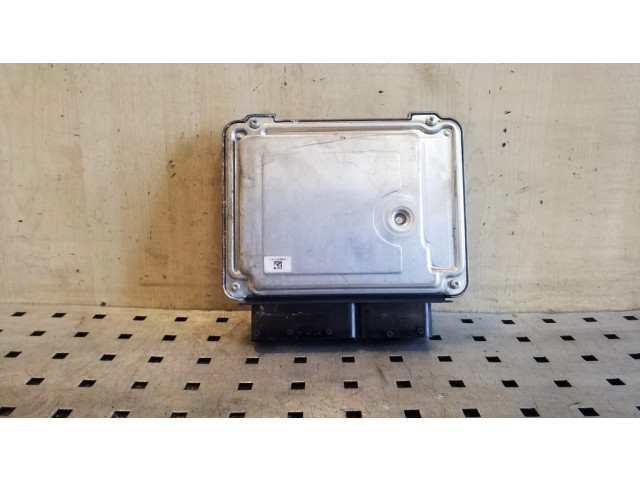 Блок управления двигателя 03L906018QM, 0281019118 Skoda Yeti (5L)