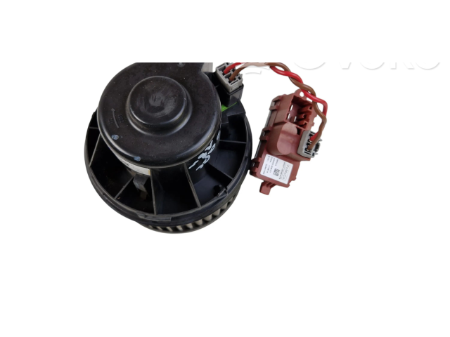 Вентилятор печки    GV6118456, GV6118456AA   Ford Escape III