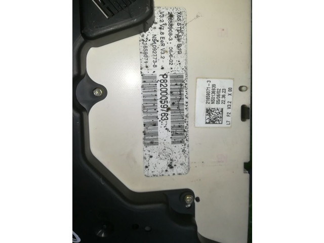 Панель приборов    Renault Clio II       