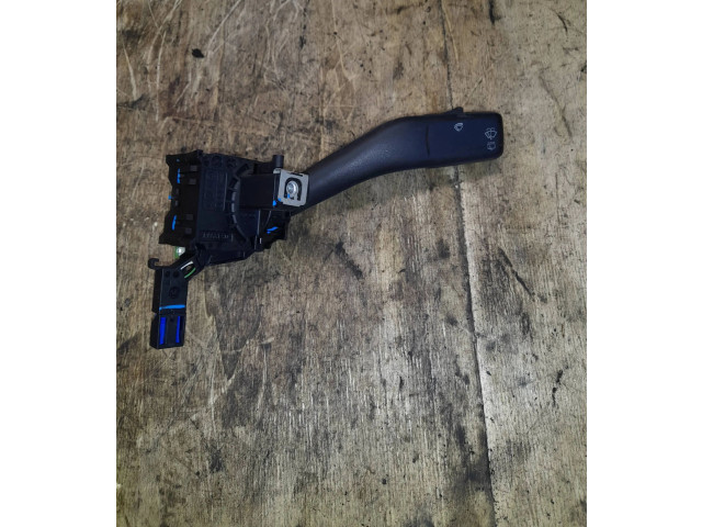 Ручка стеклоочистителей 1K0953519, 01203504   Volkswagen Caddy