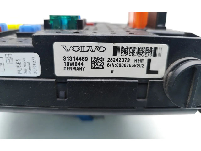 Блок предохранителей 31314469, 28242073 Volvo XC90