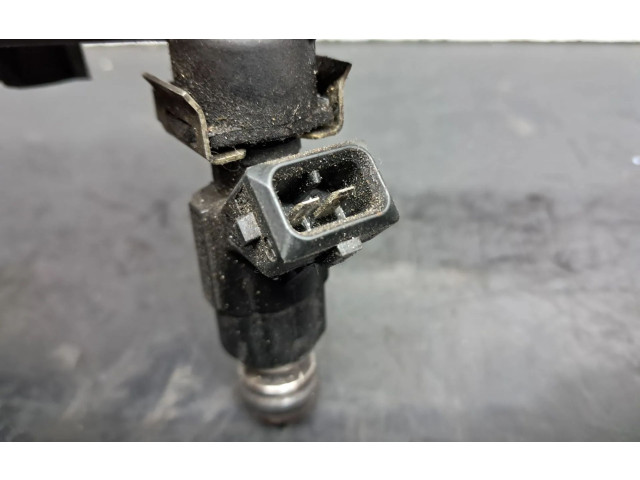 Топливная рампа 030133319L   Volkswagen Golf IV   для двигателя AHW|AKQ|APE|AXP|BCA