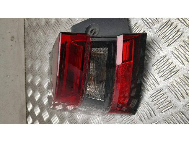 Задний фонарь  265556PA0A    Nissan Juke II F16   2019- года