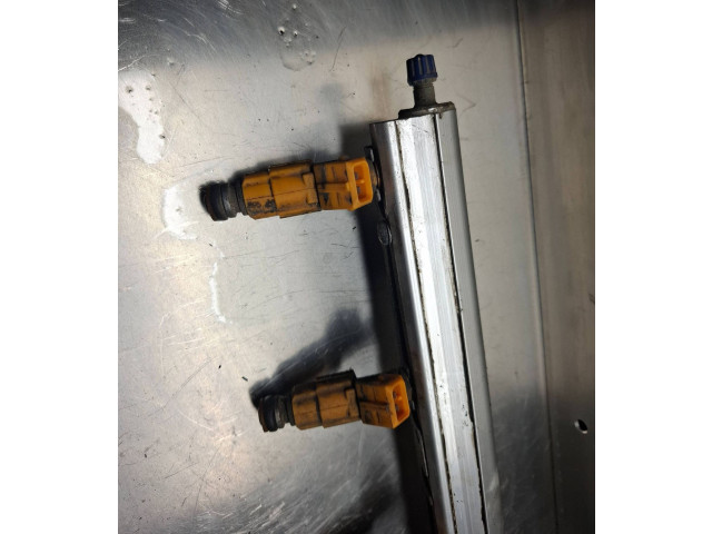 Топливная рампа 1270568   Volvo S70  V70  V70 XC   для двигателя B5254S