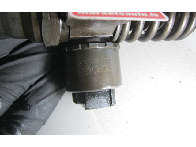 Форсунка 03G130073G    Volkswagen Golf Plus  BKD 