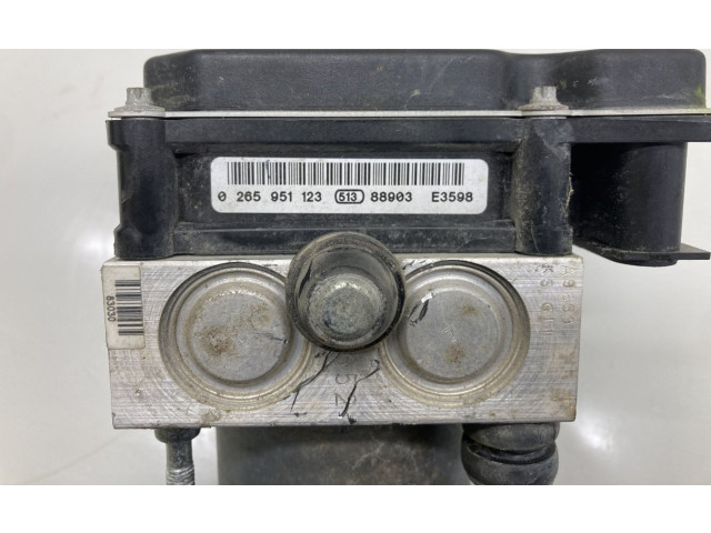 Блок АБС 0265951123, 0265951123   Subaru  Forester SH  2008 - 2013 года