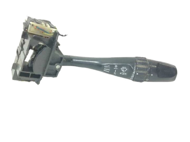 Ручка стеклоочистителей Mitsubishi Montero