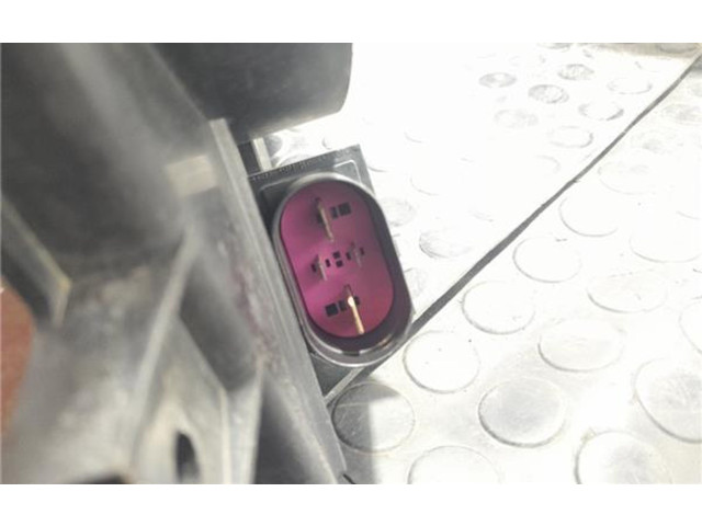 Вентилятор радиатора     1K0121205G    Volkswagen Jetta V 