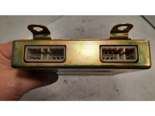 Řídící jednotka K8T78881, MD172611   Mitsubishi Pajero 1994