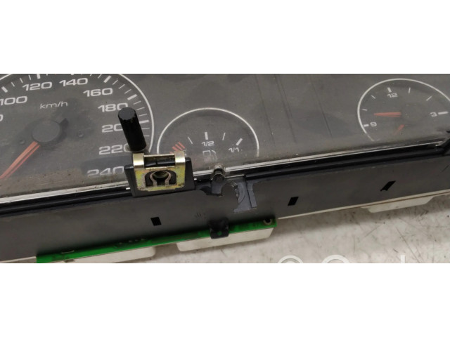 Přístrojová deska Audi A6 S6 C4 4A 1995 4A1919033HG, 4A1919033