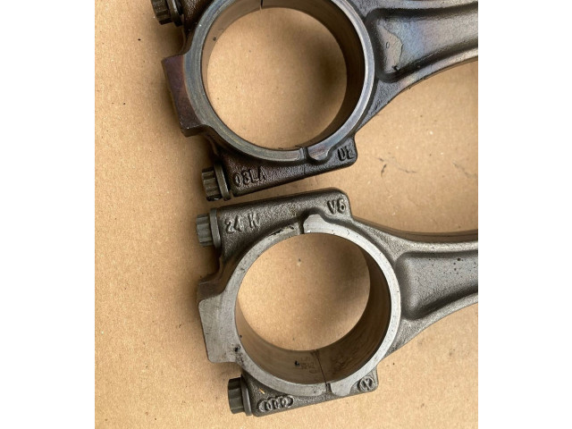 Поршень 03LACXX0790X Skoda Octavia Mk3 (5E)