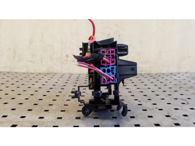 Pojistková skříňka 4F1937503A Audi Q5 SQ5 2009