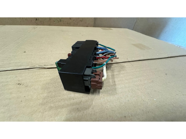 Блок предохранителей PR06200000 Mitsubishi Outlander