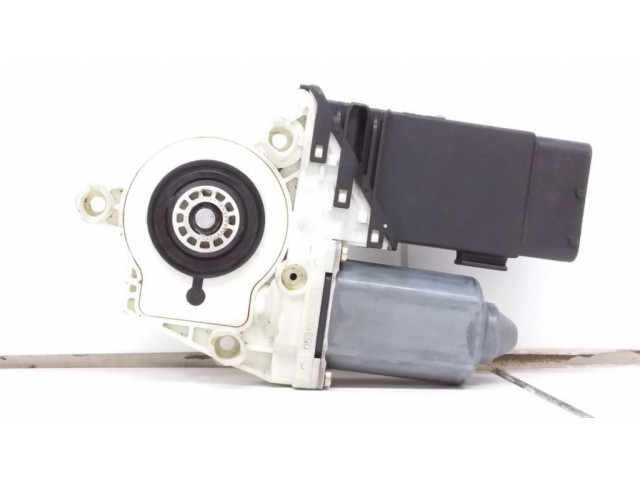 Передний двигатель механизма для подъема окон